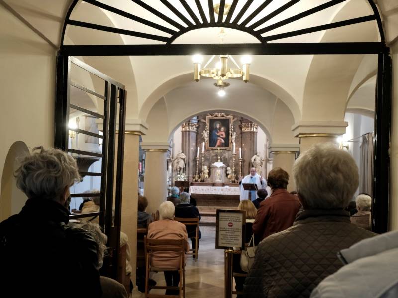 Engesztelő imanap (11).JPG